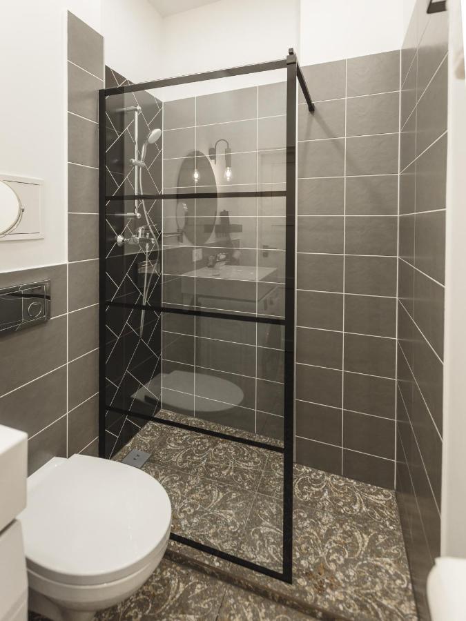 1212 Apartments With Free Parking Riga Exterior photo