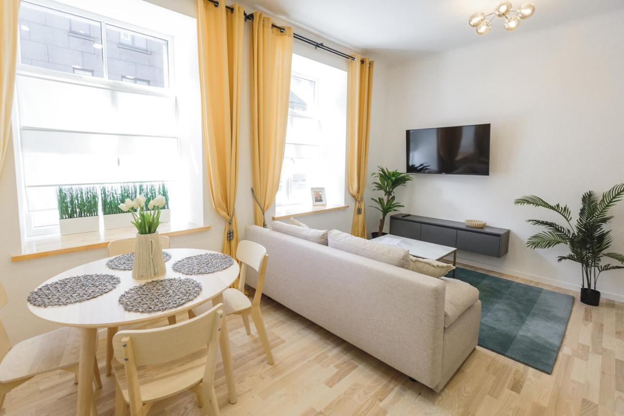 1212 Apartments With Free Parking Riga Exterior photo